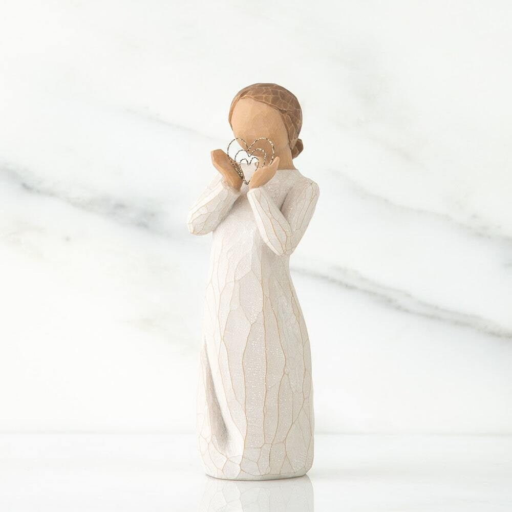 WT LOTS OF LOVE FIGURINE (113)